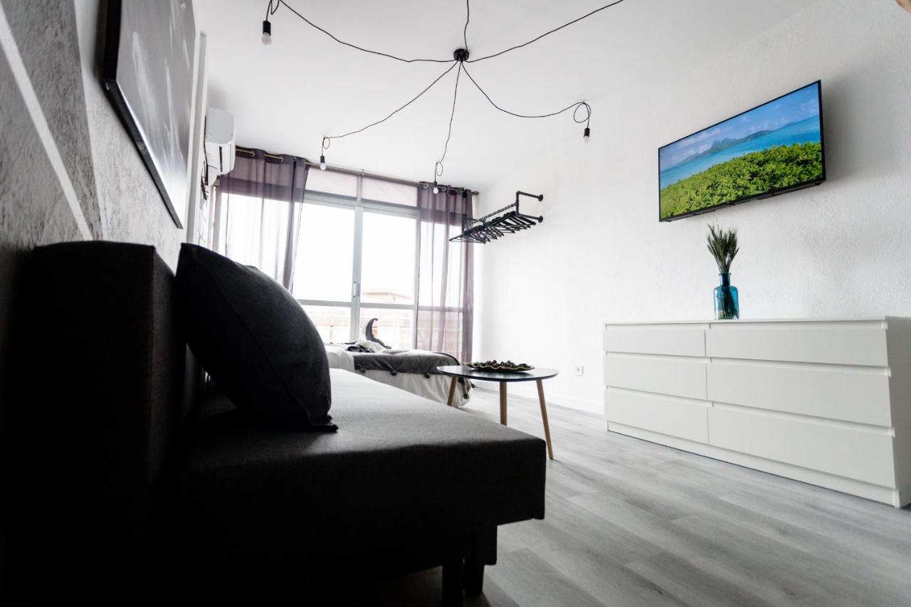 Modern Studio With See And City View Benidorm Bagian luar foto
